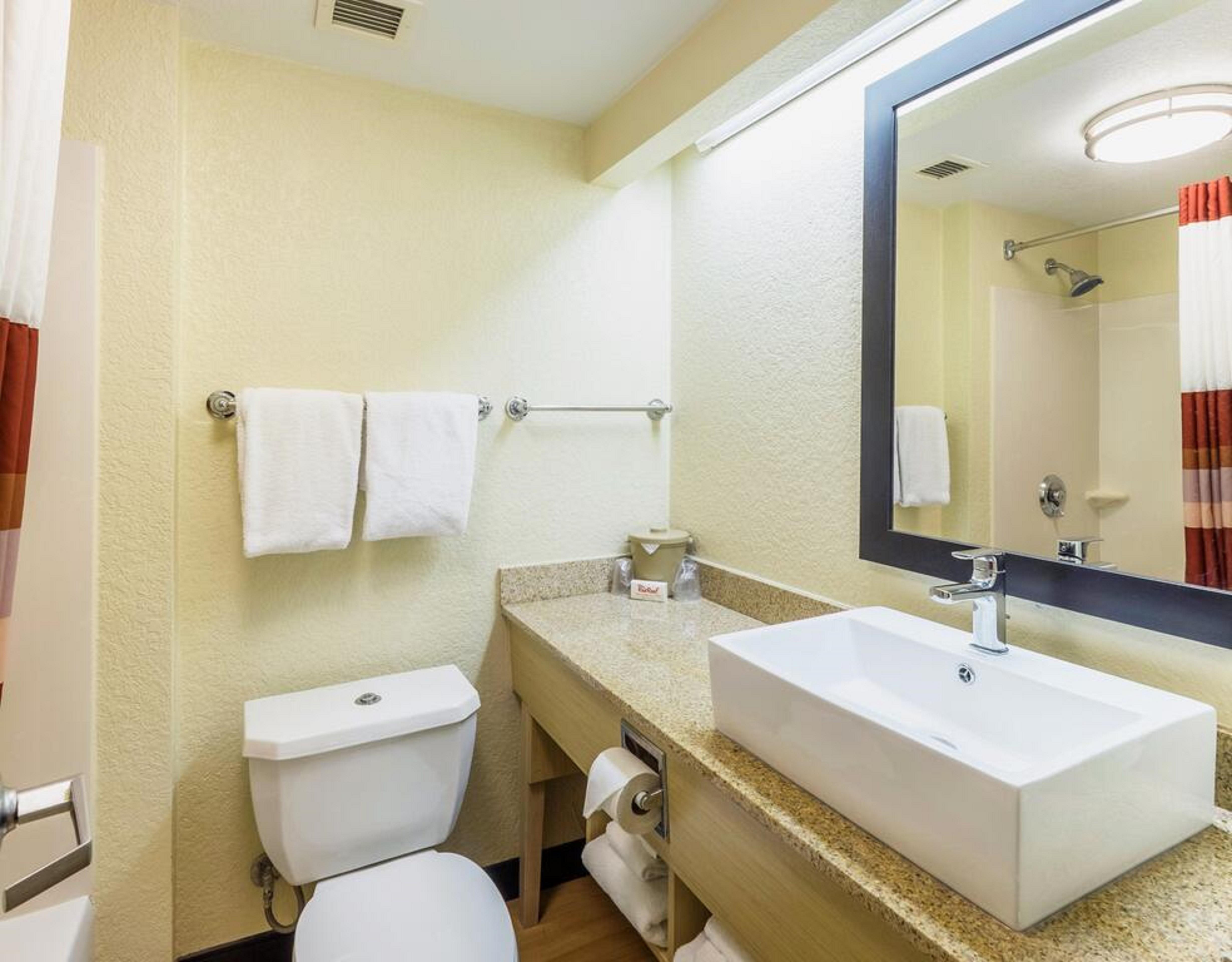 Red Roof Inn Plus+ West Palm Beach Bagian luar foto